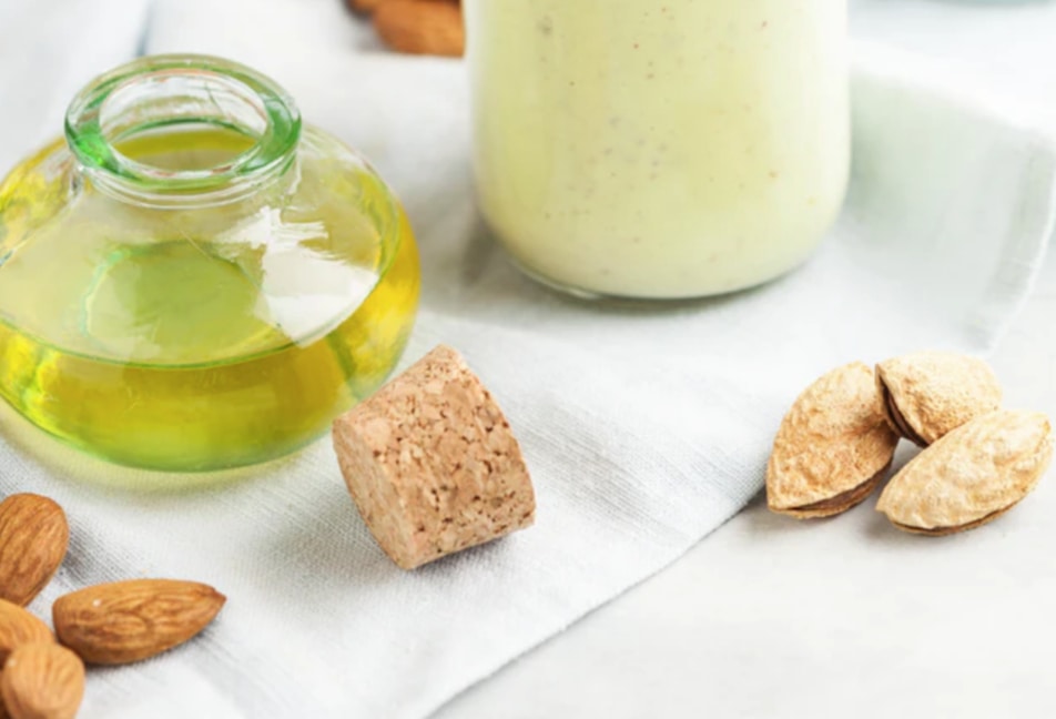 sweet-almond-oil-skin-Benefits-and-uses.jpg